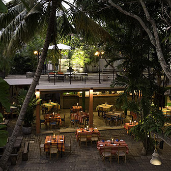 Barefoot Gallery and Cafe