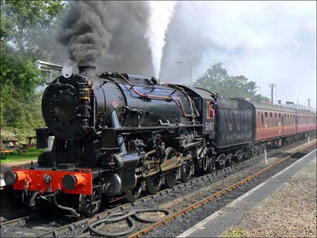 Camel Steam Rail Car V2 331 and Narrow Gauge Steam Locomotive 