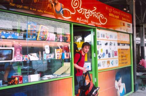 Colombo Fort Nenasala